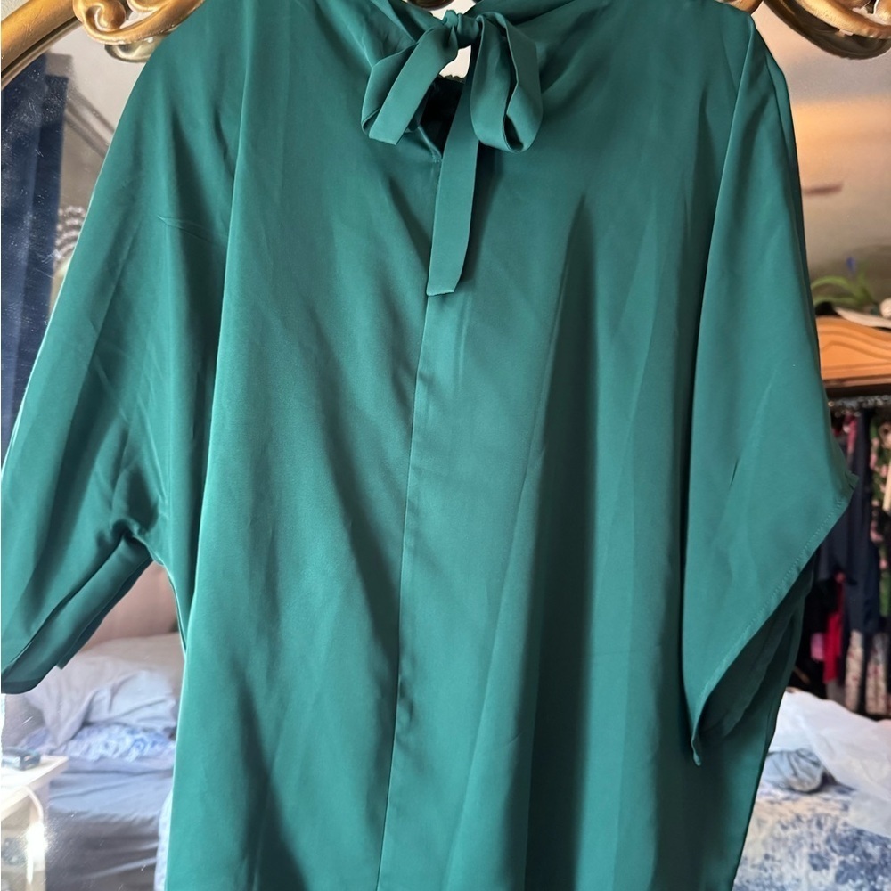 SHEIN plus Elegant Green Women's Top - Picture 5 of 9